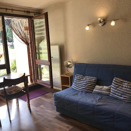 Idealement Situe Au Pied Des Pistes De - Fr-1-515-91